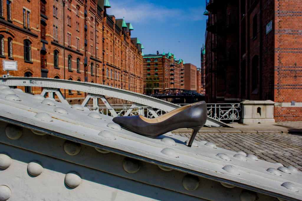 Titelbild von Viktoria Moser Shoes Hamburg - Business Schuhe für Frauen